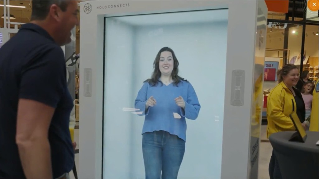 Holovue tạo ấn tượng với khách hàng nhờ việc dễ dàng tạo ra các tương tác với họ